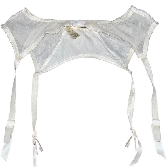 Vintage Victoria’s Secret Garter Belt - Picture 2 of 6